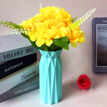 Load image into Gallery viewer, glass vase  nordic Geometric Origami vases